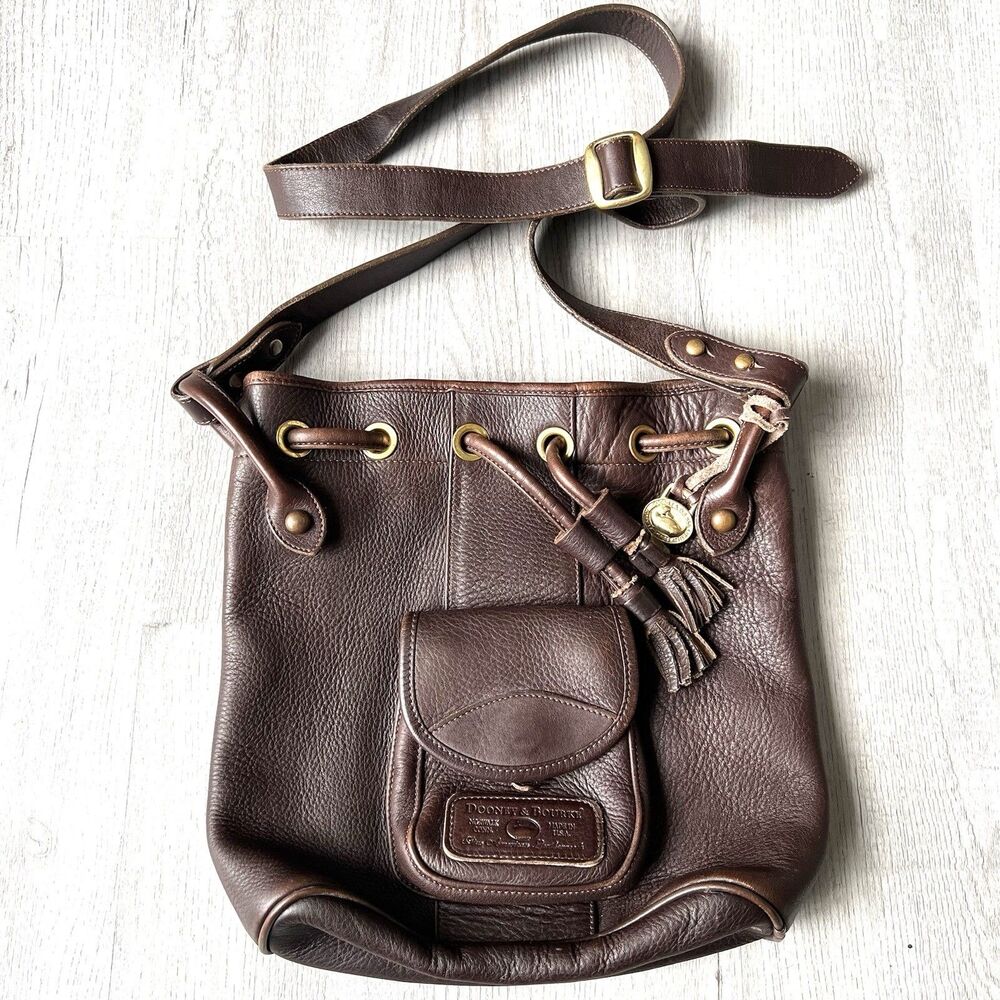 Dooney & Bourke Vintage Brown Leather Bucket Purse Front Pocket